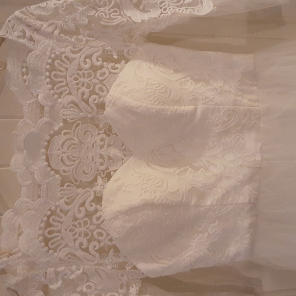 Wedding dress - Picture 7 of 8